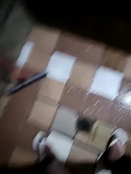 Snapshot of 011Nort chatting on 11/20/25, 01:39 011Nort online show from 11/20/25, 01:39