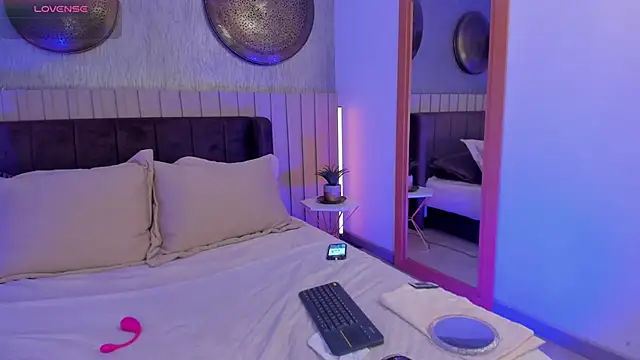 NaishaFord 1 online show from 11/08/25, 03:18