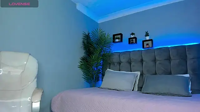 Thomas moon online show from 04/15/26, 12:56