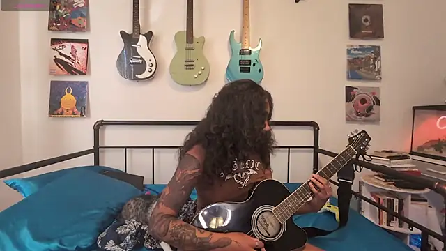 onlystrings online show from 04/01/26, 09:12