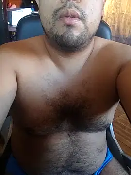 Snapshot of Hotknight chatting on 10/12/25, 09:58 Hotknight online show from 10/12/25, 09:58