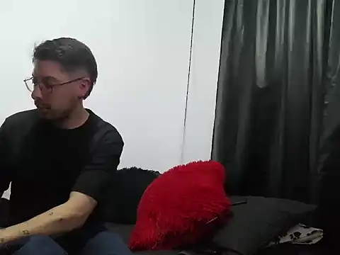 Letorres96 online show from 04/13/26, 02:28