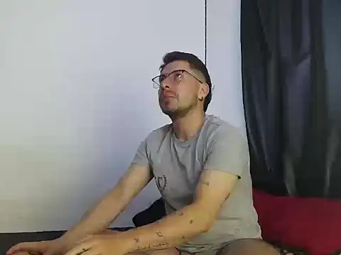 Letorres96 online show from 04/14/26, 04:07