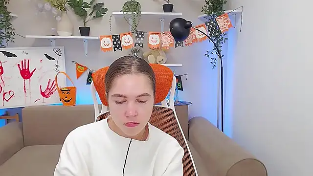 Spicy Lexi online show from 10/17/25, 06:27