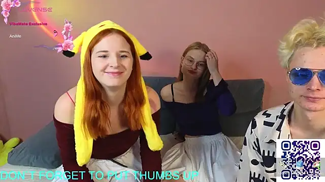 Snapshot of _pikachu0_0 chatting on 11/20/25, 11:15 pikachu0 0 online show from 11/20/25, 11:15