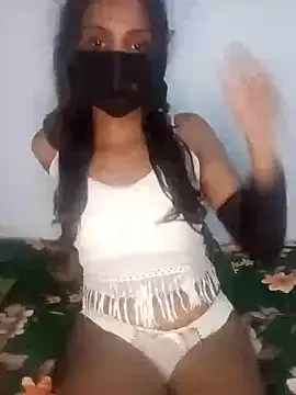 Snapshot of kissy_doll chatting on 10/11/25, 05:33 kissy doll online show from 10/11/25, 05:33