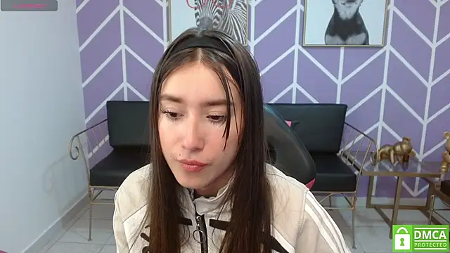 Adhara Kitten online show from 09/24/25, 01:03