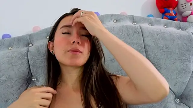 Adhara Kitten online show from 04/14/26, 01:28