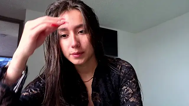 Adhara Kitten online show from 06/20/26, 04:32