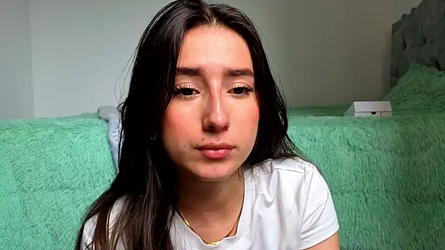 Adhara Kitten online show from 07/09/26, 02:54