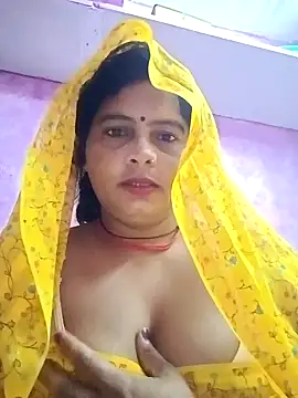 Snapshot of Hot_komal1 chatting on 10/12/25, 07:46 Hot komal1 online show from 10/12/25, 07:46