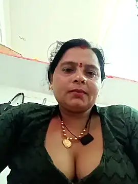 Snapshot of Hot_komal1 chatting on 06/12/26, 09:41 Hot komal1 online show from 06/12/26, 09:41