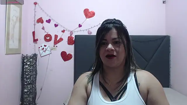 pamela echeverria online show from 04/15/26, 11:17