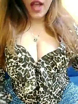 Suhana Darling online show from 10/26/25, 02:56