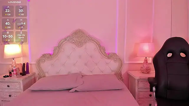 Snapshot of AmyBlackwood chatting on 10/07/25, 07:44 AmyBlackwood online show from 10/07/25, 07:44