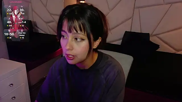 sophiaa 7 online show from 11/10/25, 11:20