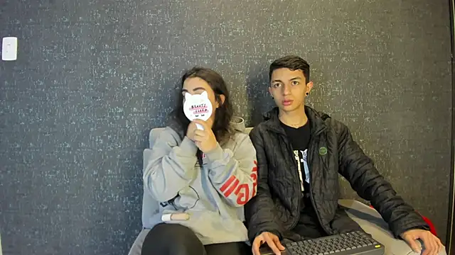 NickandAbby  online show from 12/21/25, 12:12