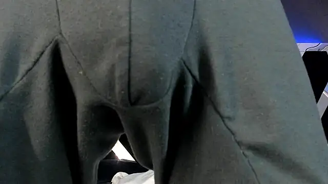 NickandAbby  online show from 05/19/26, 01:56