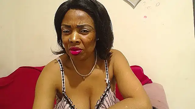 SEXYMOANSXX online show from 11/16/25, 04:45