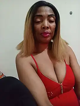 Snapshot of SEXYMOANSXX chatting on 06/29/26, 01:55 SEXYMOANSXX online show from 06/29/26, 01:55