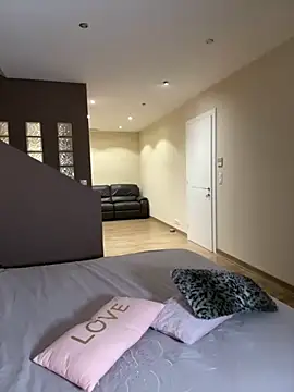 Snapshot of spycyfanny chatting on 10/31/25, 04:19 spycyfanny online show from 10/31/25, 04:19