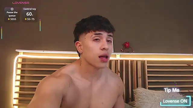 PaulEvens online show from 09/12/25, 01:33