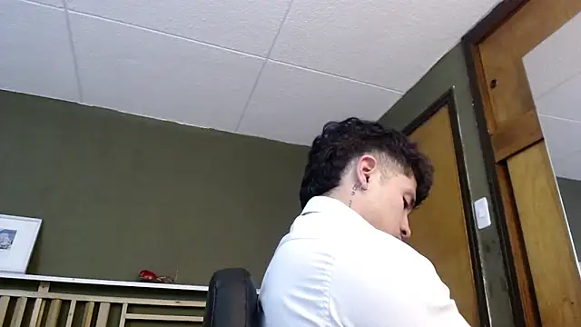 PaulEvens online show from 10/29/25, 01:02