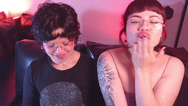 marsearth22  online show from 11/09/25, 04:44