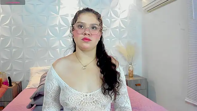 salem cute online show from 03/31/26, 09:59