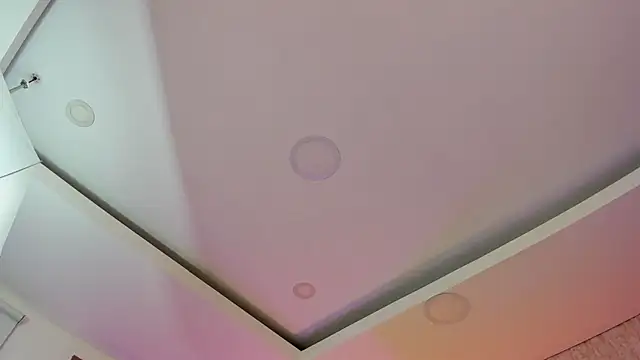 Viollet xoxo online show from 02/16/26, 07:43