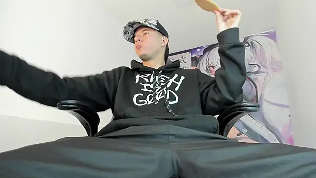 Snapshot of Fran_Boy chatting on 11/21/25, 04:22 Fran Boy online show from 11/21/25, 04:22