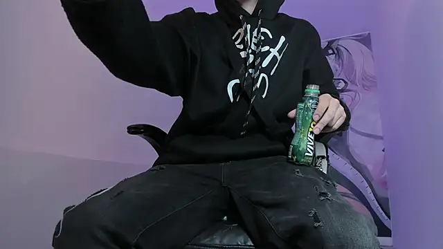 Snapshot of Fran_Boy chatting on 12/03/25, 05:37 Fran Boy online show from 12/03/25, 05:37