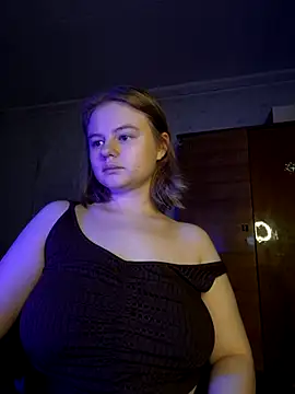 Snapshot of SlipperSherry chatting on 12/03/25, 05:11 SlipperSherry online show from 12/03/25, 05:11