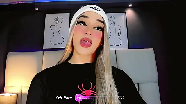 Snapshot of Valeriasmiithh chatting on 10/21/25, 08:42 Valeriasmiithh online show from 10/21/25, 08:42