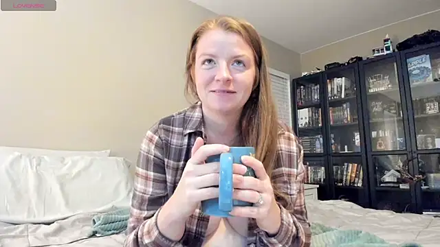 Snapshot of LndsyR90 chatting on 11/22/25, 03:16 LndsyR90 online show from 11/22/25, 03:16