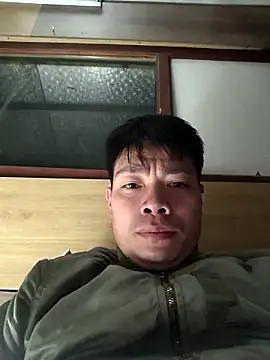 PhongTranHN1 online show from 01/11/26, 04:45