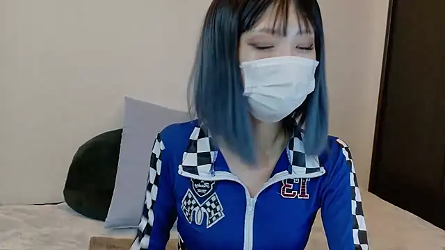 sarina at online show from 02/15/26, 09:41