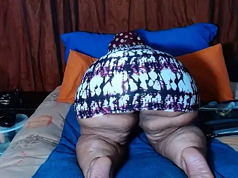 BOUNCINGASSX online show from 02/18/26, 02:18