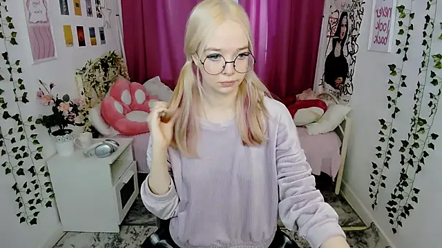 BellaMontgomery online show from 03/20/26, 11:48