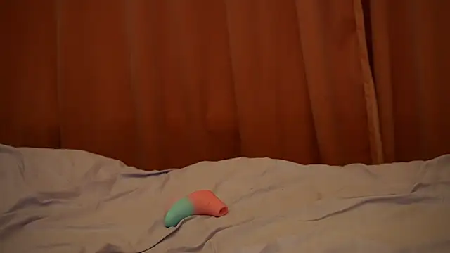 ellaa91 online show from 11/24/25, 05:34