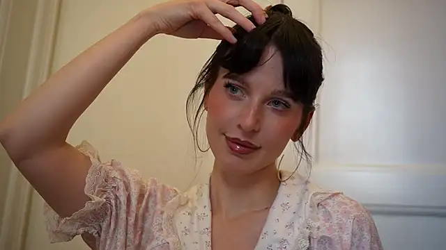 ellaa91 online show from 12/02/25, 12:32