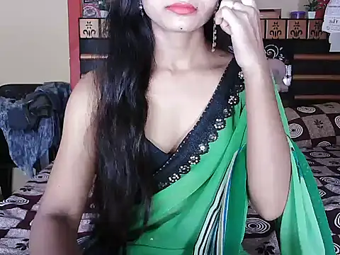 ROSE GOLDE online show from 09/30/25, 02:55