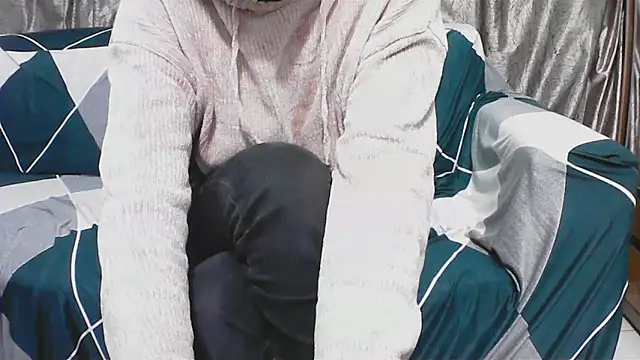 horny  couple  online show from 01/06/26, 04:54