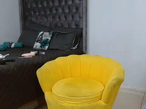 CouplesX96xx online show from 11/30/25, 10:25