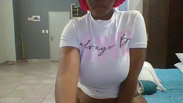 CouplesX96xx online show from 04/01/26, 07:22