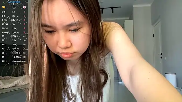 Wow Akemi online show from 09/27/25, 08:41