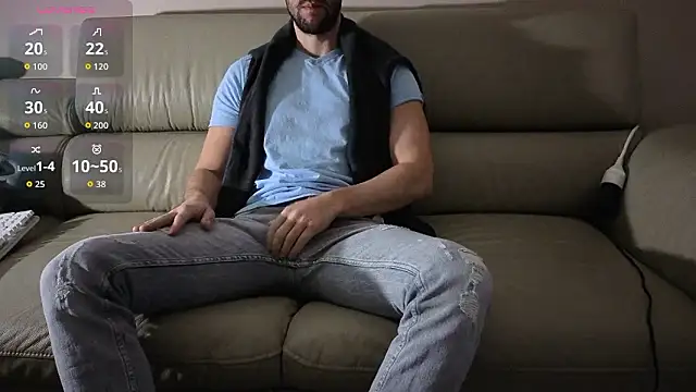 Snapshot of boiteasex chatting on 02/09/26, 05:11 boiteasex online show from 02/09/26, 05:11