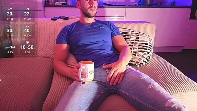 Snapshot of boiteasex chatting on 06/24/26, 04:33 boiteasex online show from 06/24/26, 04:33