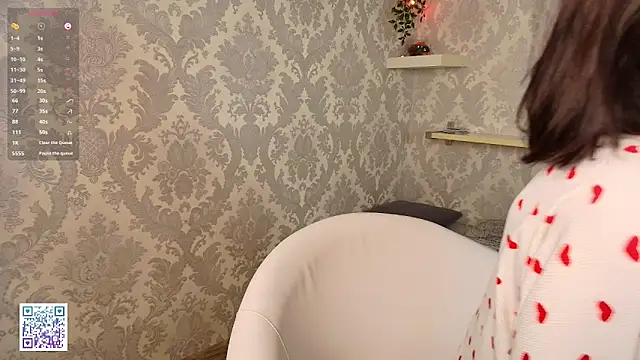 Snapshot of Fire_katie chatting on 10/02/25, 08:16 Fire katie online show from 10/02/25, 08:16