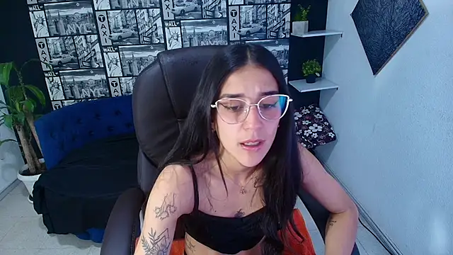 DanielaMonroe online show from 12/15/25, 08:46